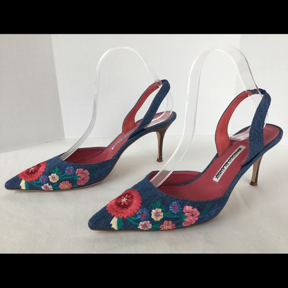 MANOLO BLAHNIK FLORAL EMBROIDERED DENIM SLINGBACKS - Picture 2 of 8